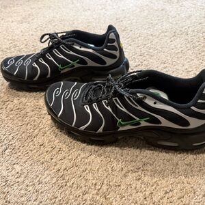 Nike Air Max Plus TN Men’s Sneakers - Black
 & Green Swoosh